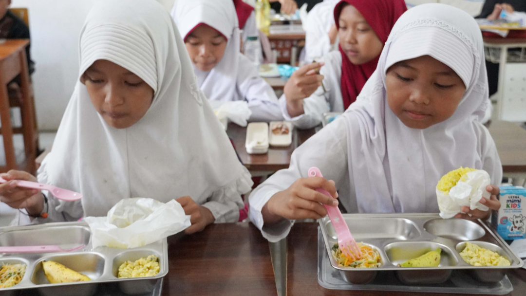 Klarifikasi BGN Lhokseumawe Terkait Viral Menu MBG Berupa Bahan Mentah di Tangerang Selatan