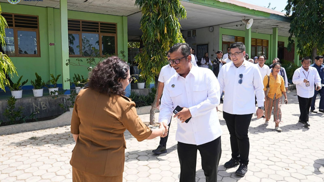 BGN Lhokseumawe Bersama BPOM dan PCO RI Tinjau Pelaksanaan MBG di Kupang