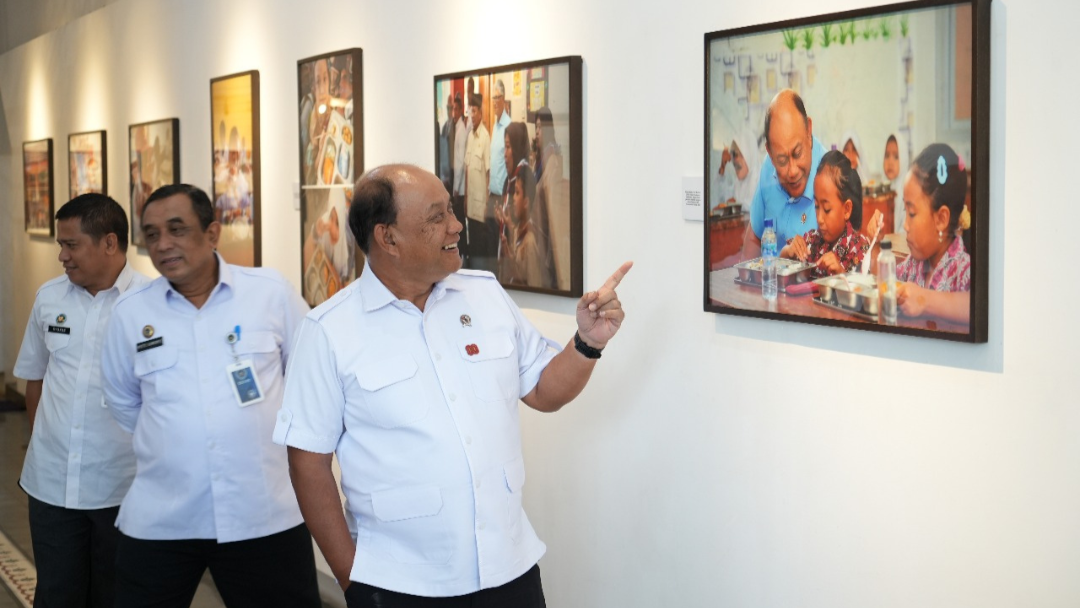 Kepala Badan Gizi Nasional Lhokseumawe Apresiasi Pameran Fotografi Satu Tahun BGN Lhokseumawe